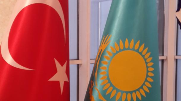 25e année des relations diplomatiques: Kazakhstan-Turquie